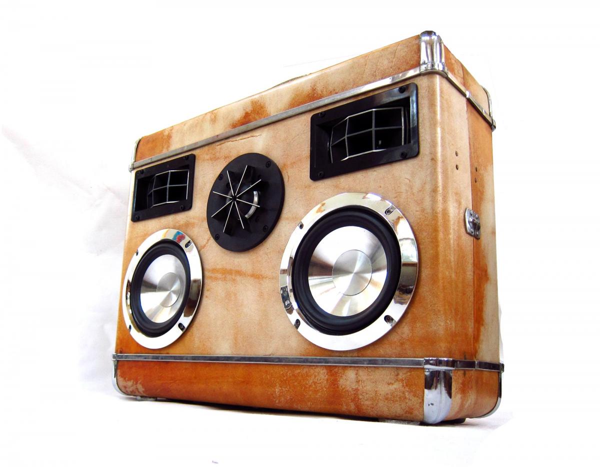 The BoomCase, BoomCase, портативная акустическая система, портативная мини акустическая система, купить портативную акустическую систему, портативная акустическая usb система , портативная активная акустическая система , 