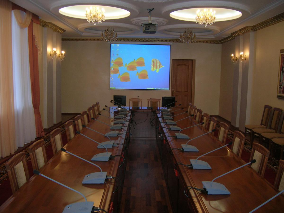 Проектор для конференц зала