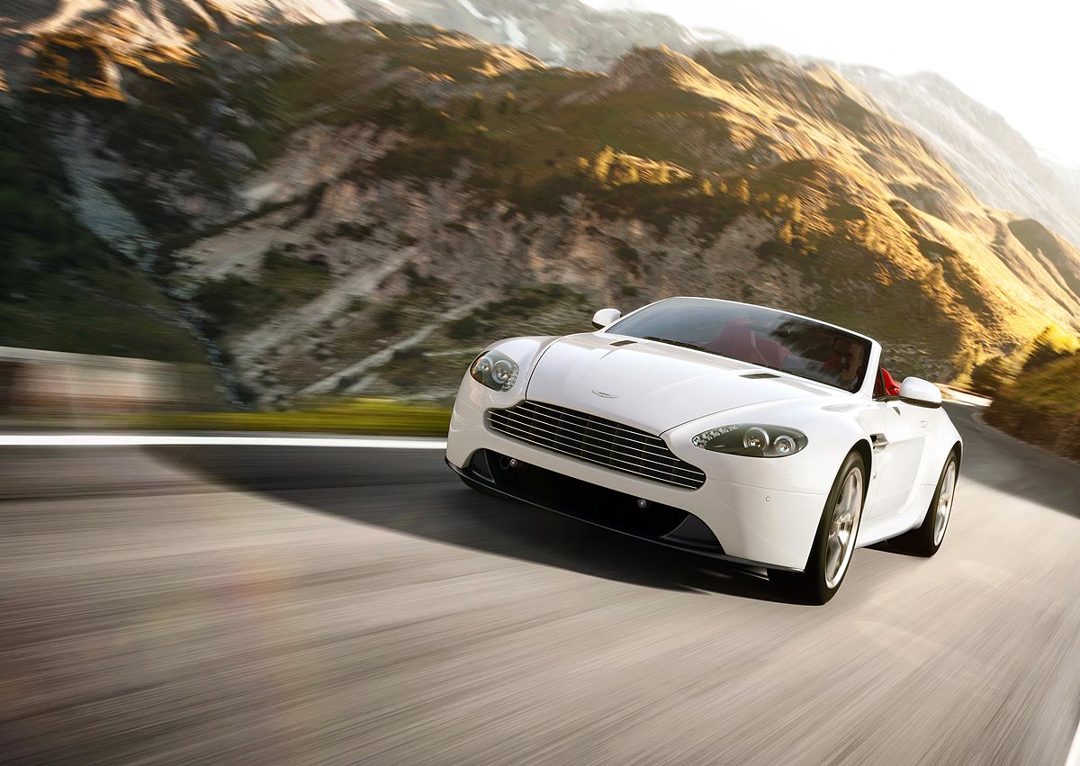 Aston Martin, Aston Martin V8 Vantage, V8 Vantage, Aston Martin V8 Vantage обзор, Aston Martin 2012 