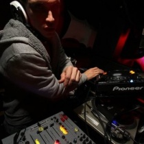 dj - Briser Gonzalez