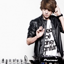 dj - Danny Avila