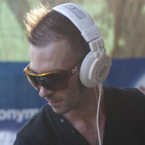 dj - Menny Fasano