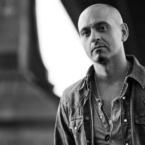 dj - Victor Calderone