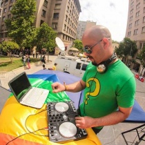 dj - DJ Raver