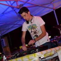 dj - Nicholas Riccardi