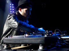 <a href="/cover/trak-novaya-nadezhda">A-Trak. Новая надежда</a>