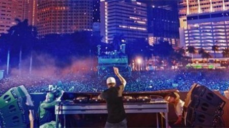 СЕТ: Avicii - Ultra Music Festival 2015